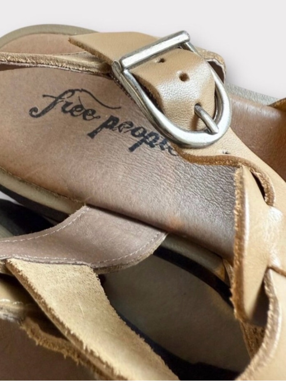 New! Free People Delaney Fisherman Platforms in Dark Sand in Sz 38 / US7.5 - Picture 5 of 9